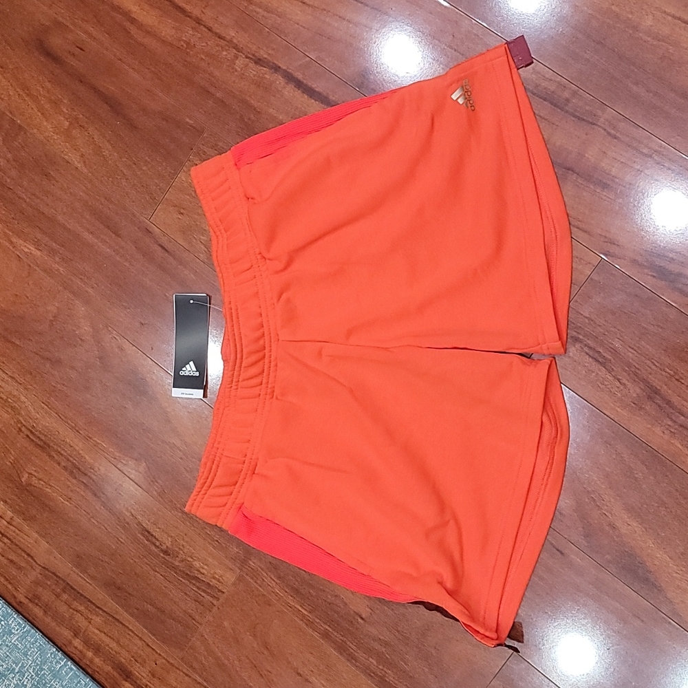 NWT size L Adidas sweatshorts